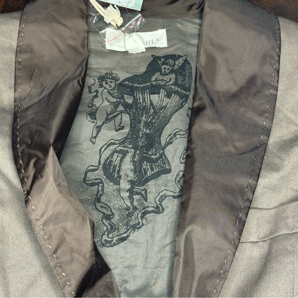 Alythea Brown Blazer with Relaxed Fit and Notched Lapel Gathered Cuffs Large NWT - Picture 12 of 14